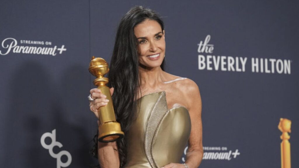 45 yillik oyunculuk kariyerinde demi moore ilk kez odul kazandi FEpqa7xt