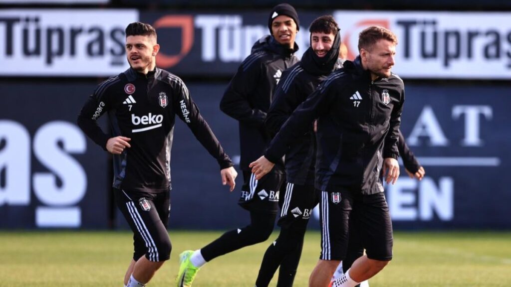 besiktasa mujde milot rashica takima geri dondu SIwDanjA