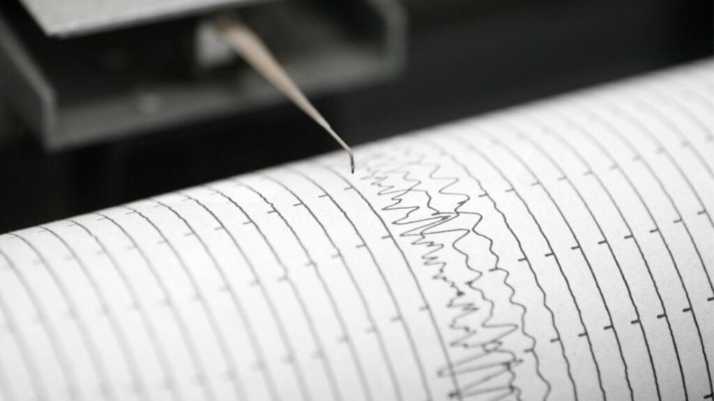 el salvadorda 63 buyuklugunde deprem M2fGc6OE