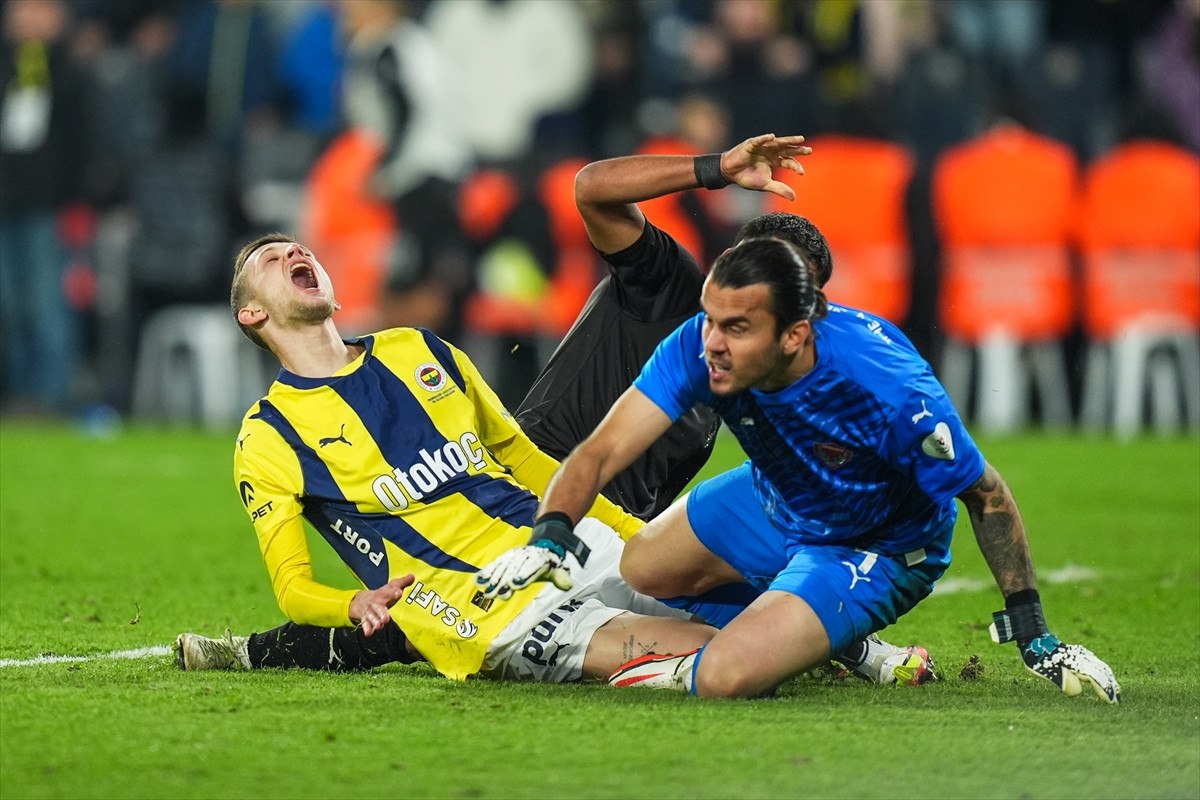 fenerbahcede edin dzeko penalti kacirdi 2 my3vkEYD