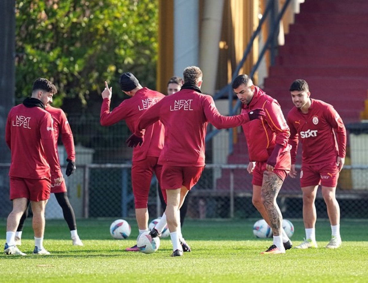 galatasaray basaksehir macinin hazirliklarini surdurdu 0 zBIChzNJ