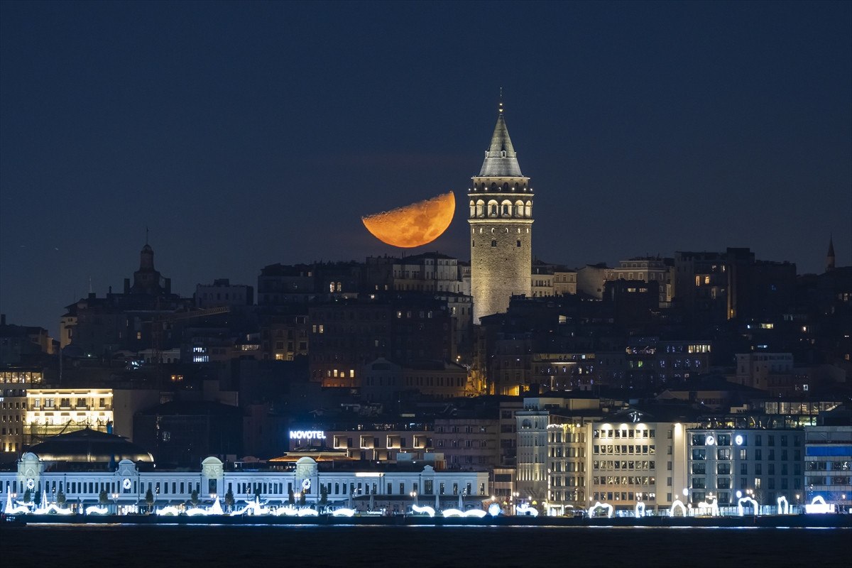 istanbulda muhtesem yarim ay manzaralari 3 SIIcrAIR