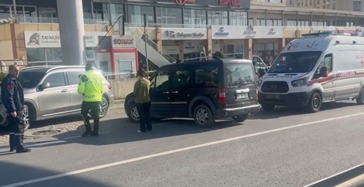 istanbulda yol kavgasinda kan dokuldu 0 NSMwAdsi