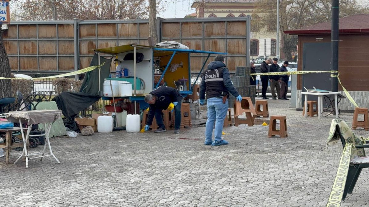 konyada seyyar cayci ve musterisine silahli saldiri 0