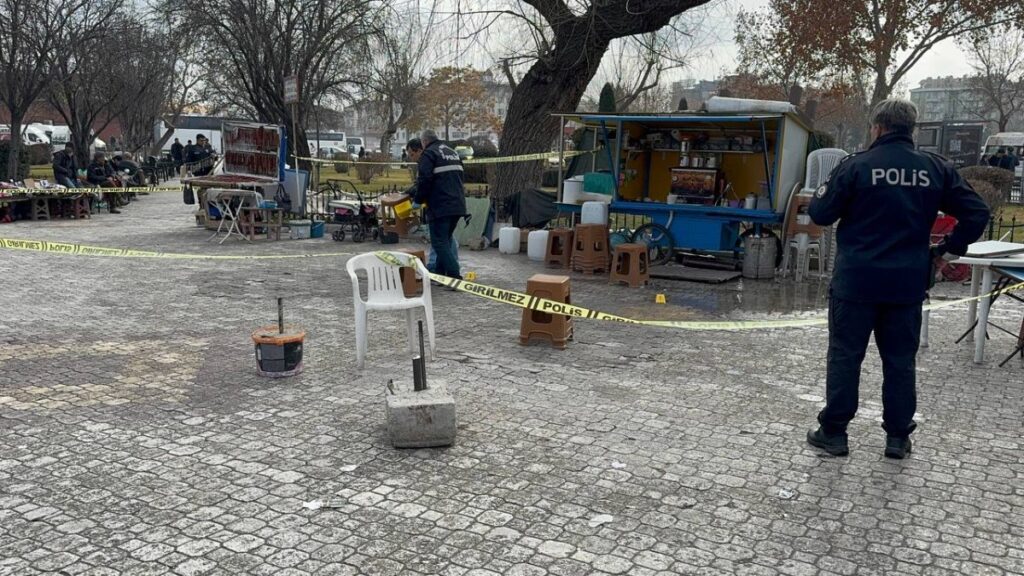 konyada seyyar cayci ve musterisine silahli saldiri IvSyysEp