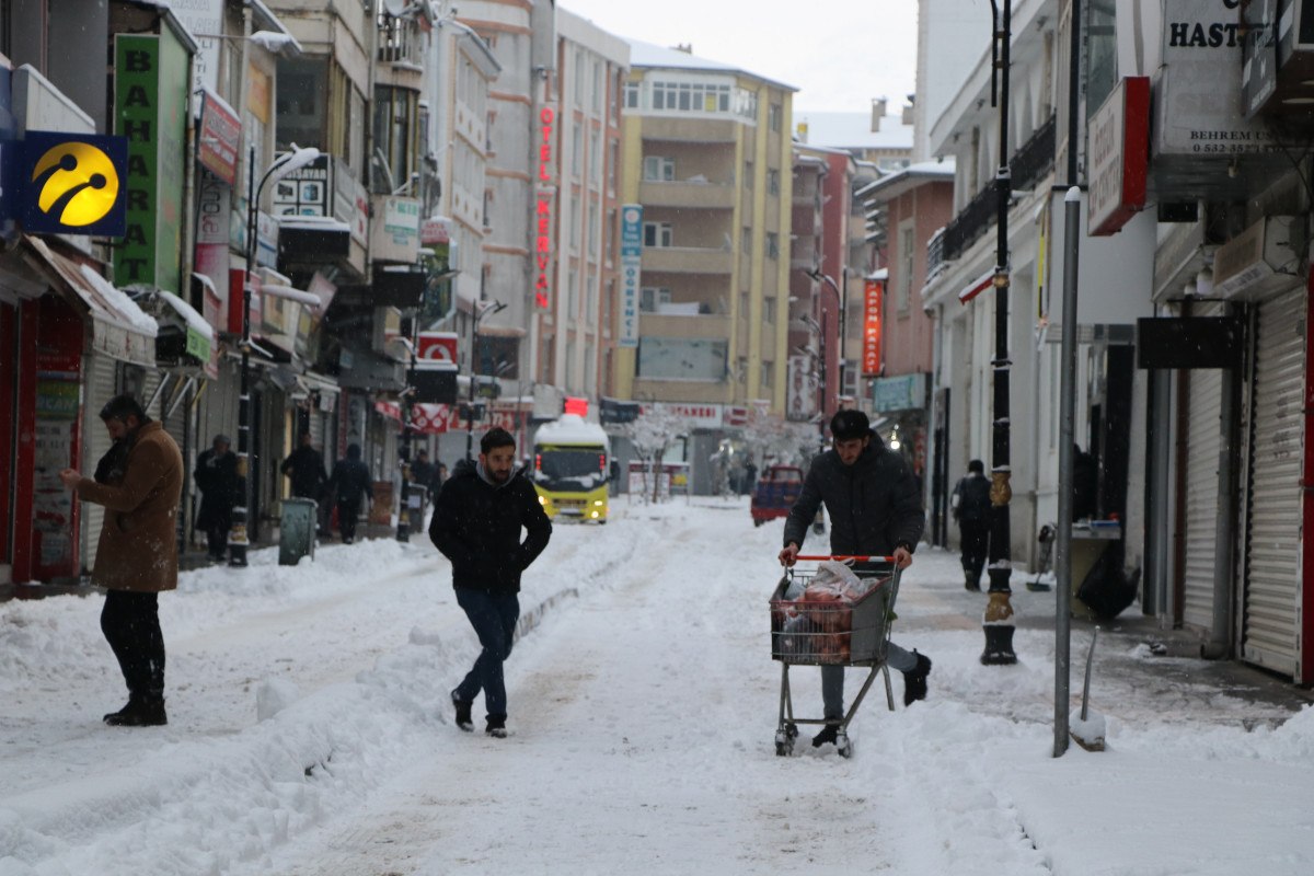 vanda 493 yerlesim yeri ulasima kapandi 1 hmPzeF4y