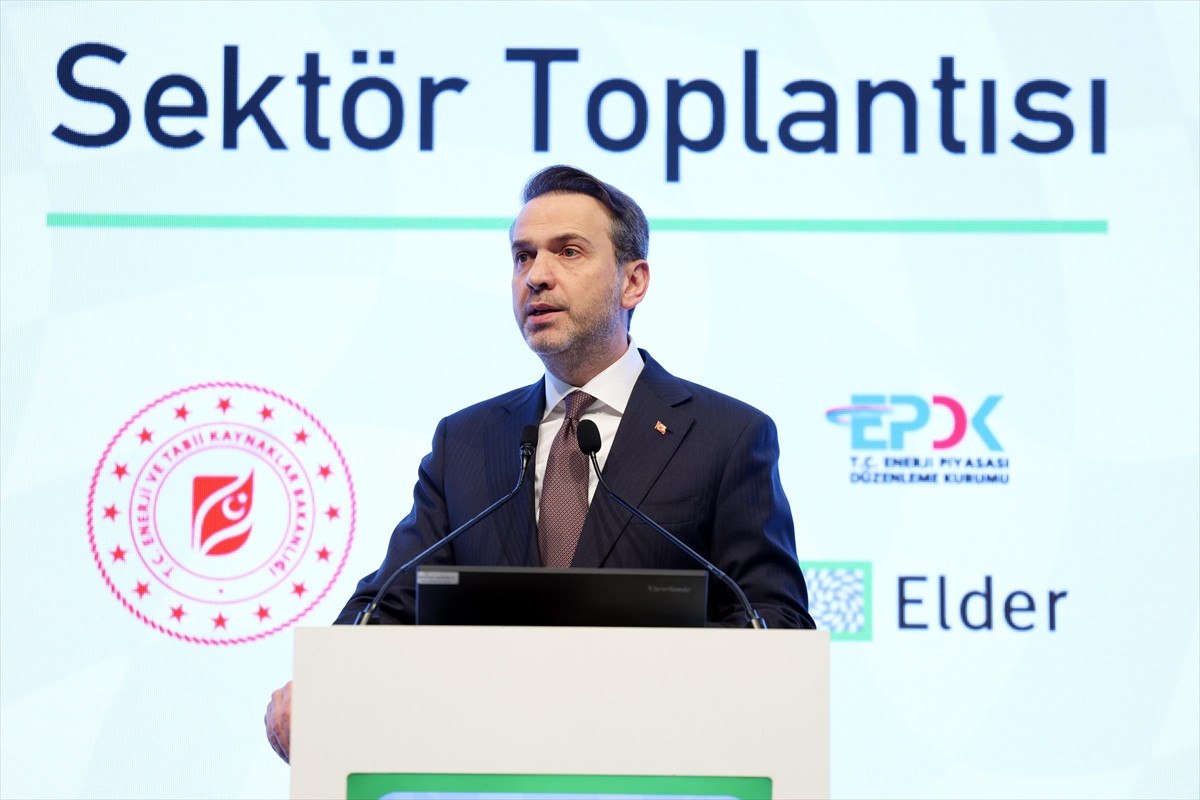 alparslan bayraktar 2025te elektrik dagitimda cesur kararlar alinacak 2 czPpCFaY