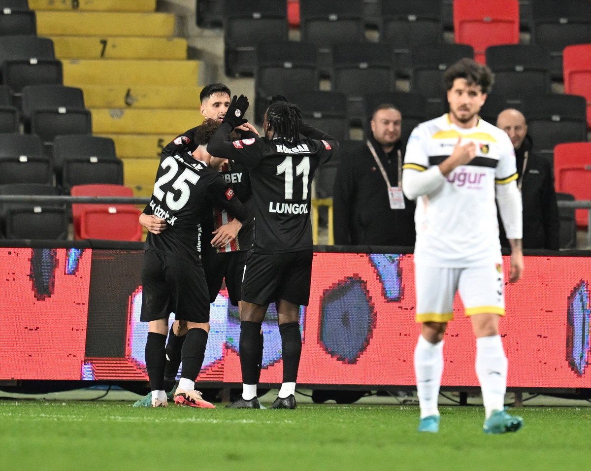 gaziantep fk kupada istanbulsporu dort golle gecti 2