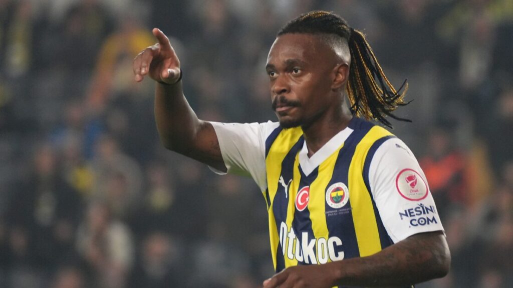 geri dondu lincoln henriqueden fenerbahce paylasimi 6a9uRfBW