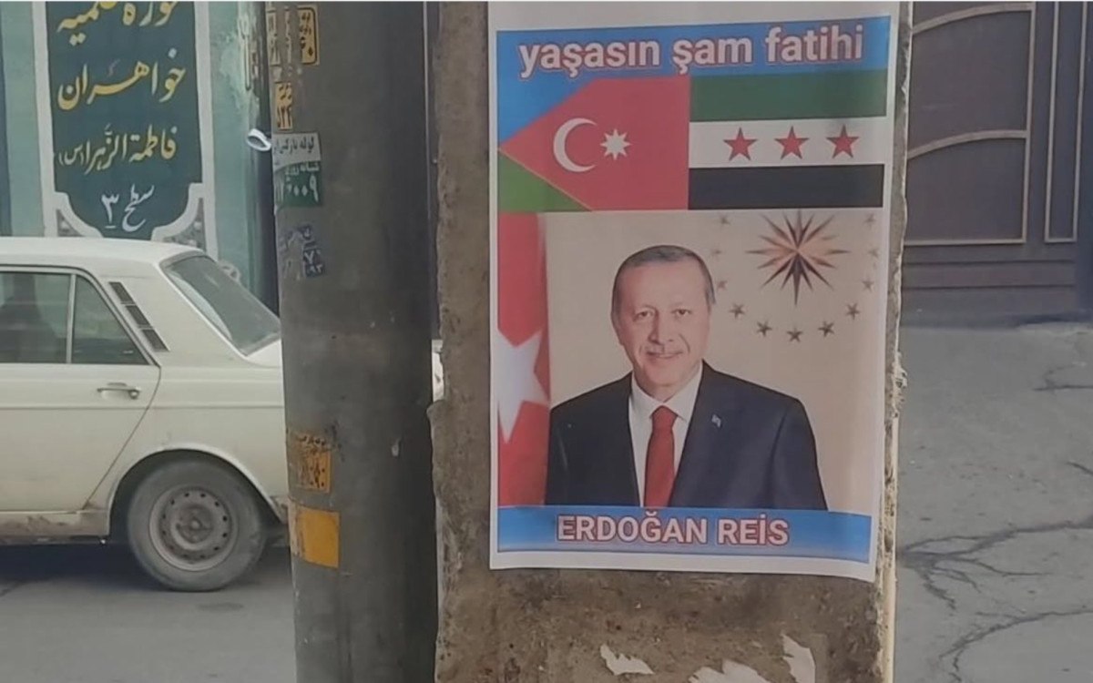 iranda cumhurbaskani erdoganin sam fatihi afisleri asildi 2 1EKFGEk6