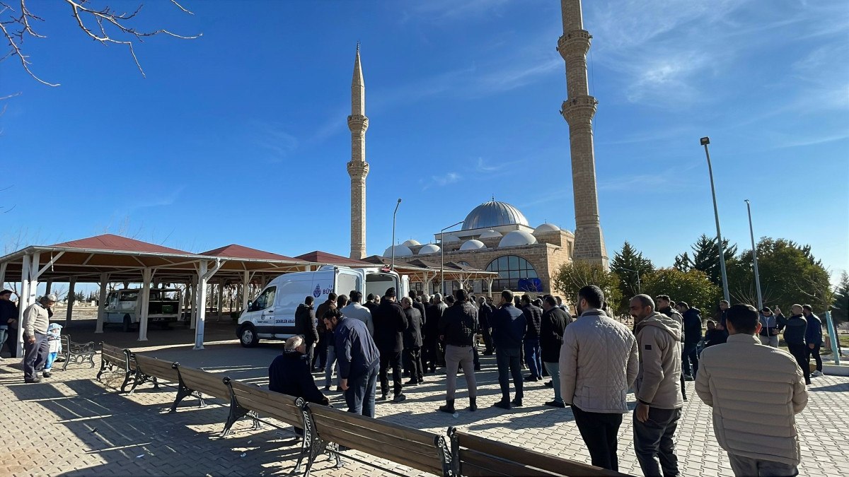 istanbulda esi tarafindan oldurulen kadin sanliurfada topraga verildi 5 2nL9NqF3