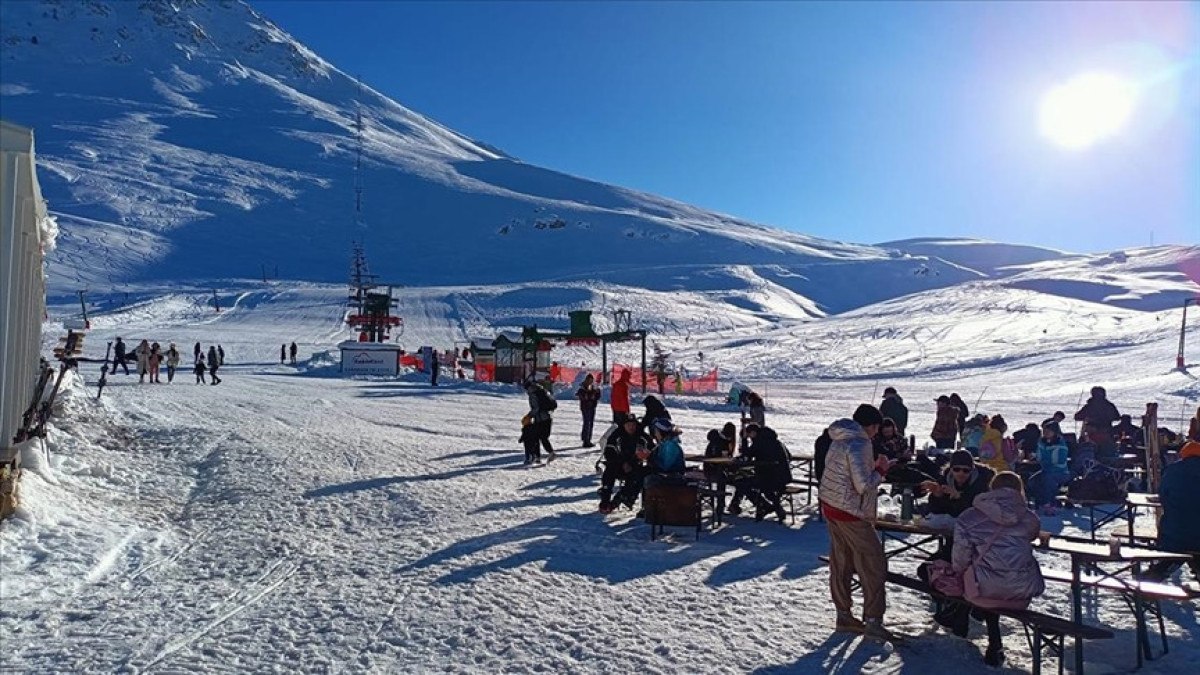 antalyada somestir rezervasyonlari hareketlendi 0 K6OZTqTj