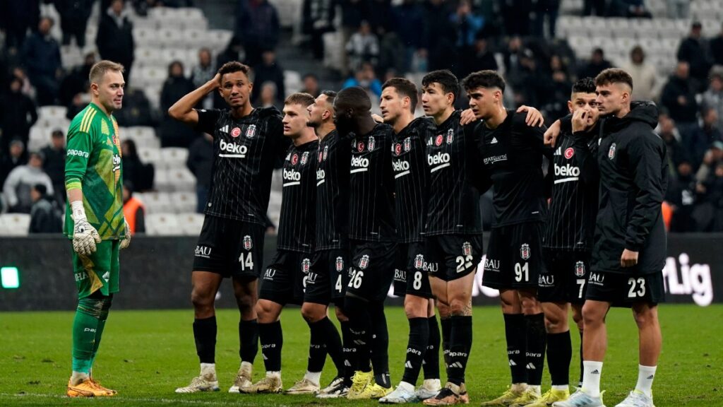 besiktas evinde 35 gun sonra kazandi TZsipxwq