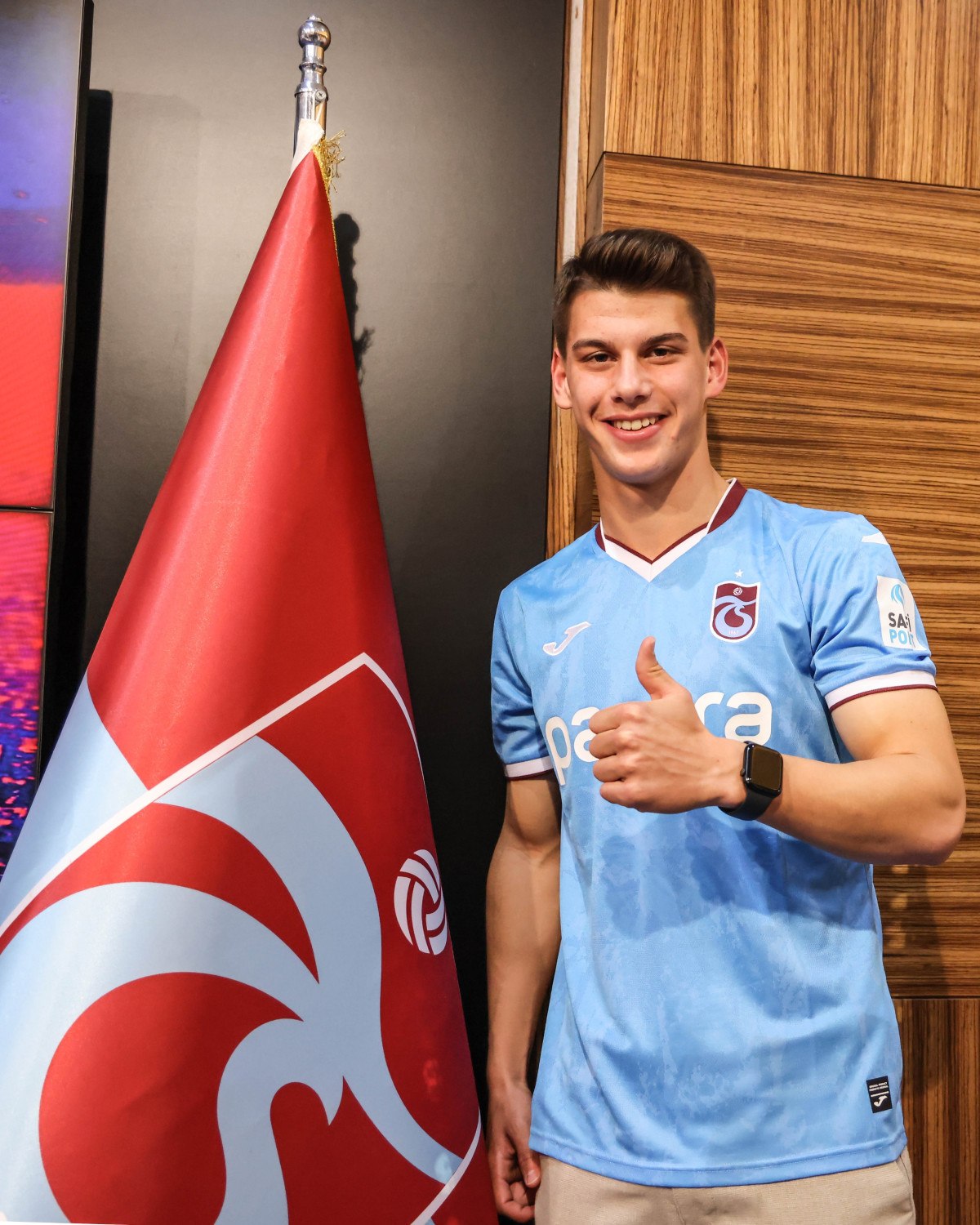 trabzonspor oguzhan yilmazin sozlesmesini yeniledi 0 vRy4KMuQ