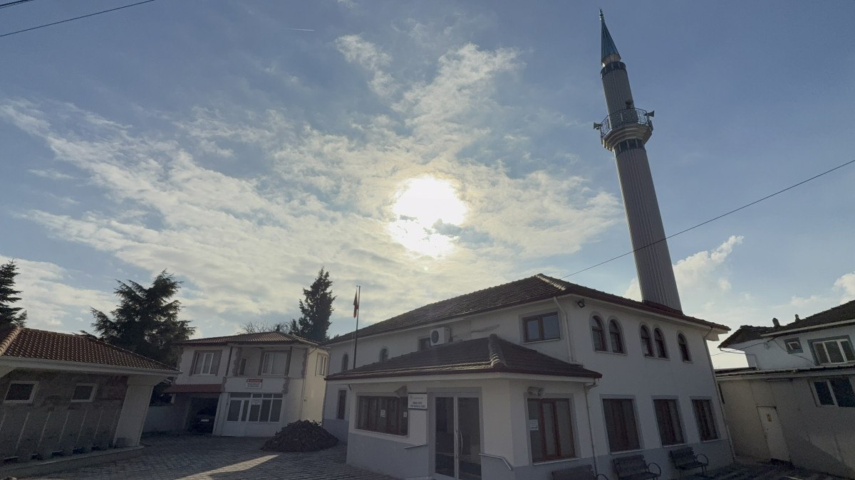 duzcede camide agirlanan yabanci turist o anlari sosyal medya hesabindan paylasti 0 Q2b7AgNL