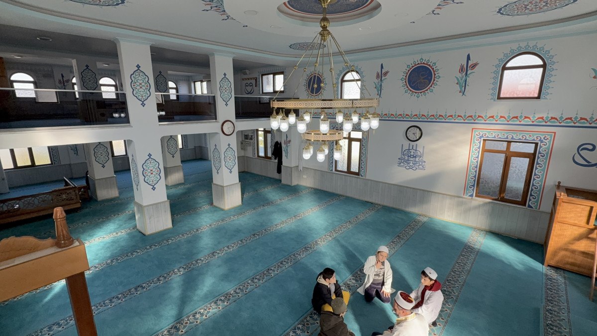 duzcede camide agirlanan yabanci turist o anlari sosyal medya hesabindan paylasti 5 v7WvKNFf