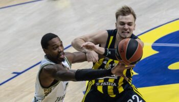 fenerbahce konuk ettigi zalgirisi yendi MP77Xl5i