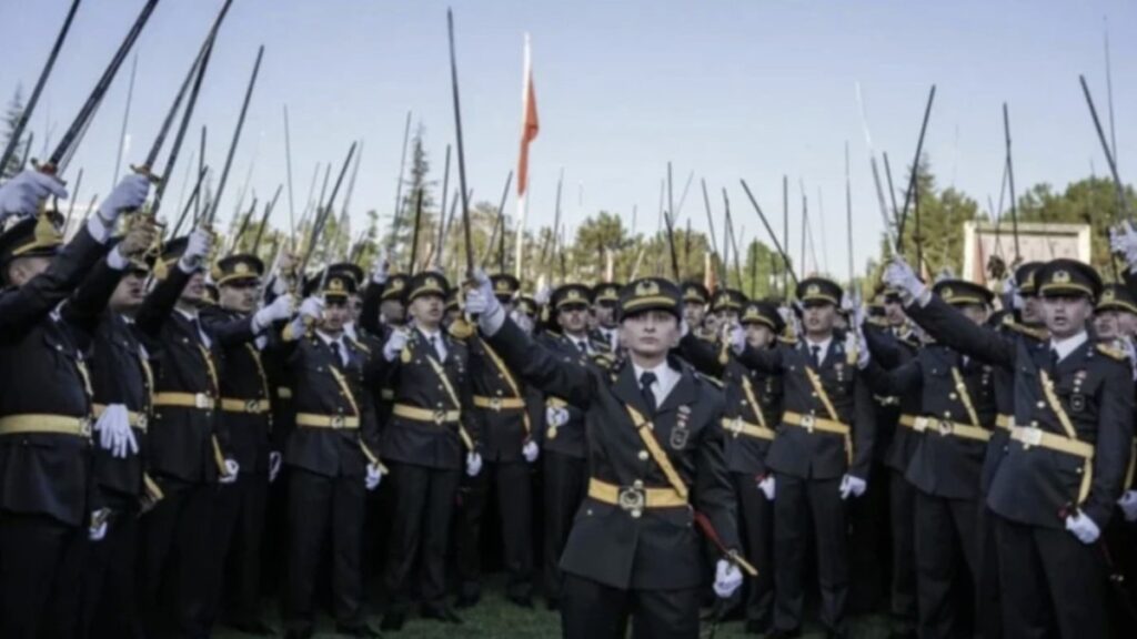 kilicli yemin sorusturmasi tegmenler savunmaya mustafa kemalin askeriyiz diye basladi 71KU9hOl