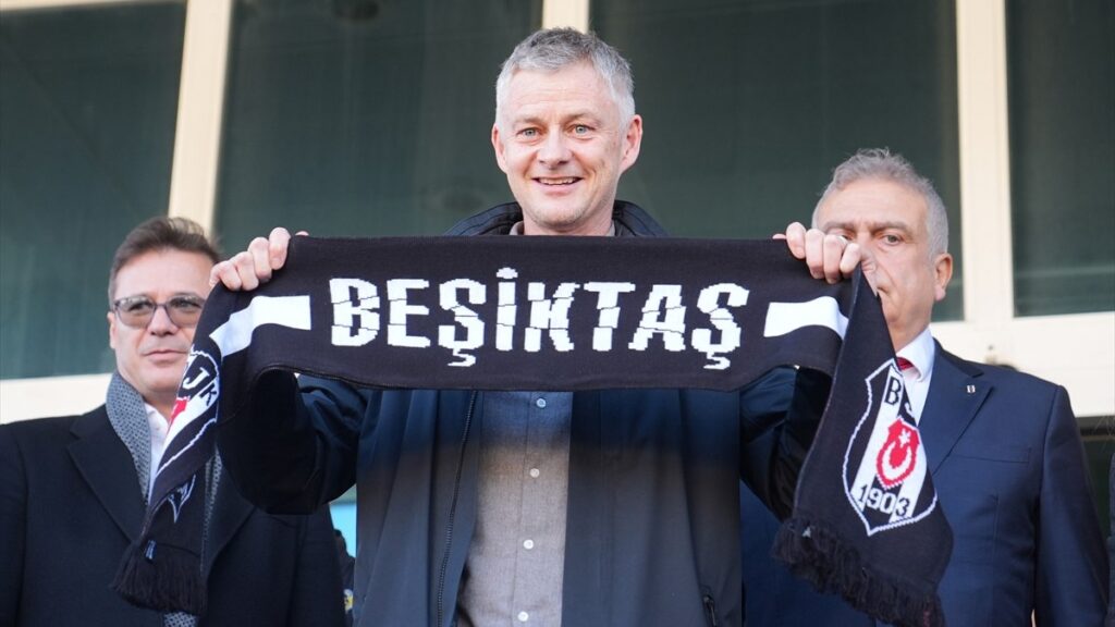 ole gunnar solskjaer besiktas harika gecmisi olan buyuk bir camia 8SW55aD3