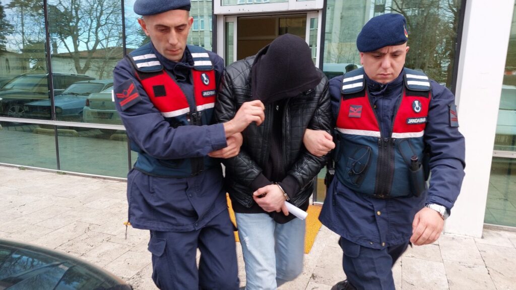 samsunda uyusturucuyla yakalanan sahis tutuklandi DSPWkSTz