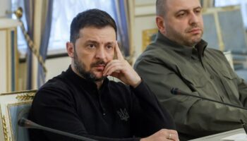 vladimir zelenskynin 28 bin grivna maas aldigi aciklandi AYRpqAZ8
