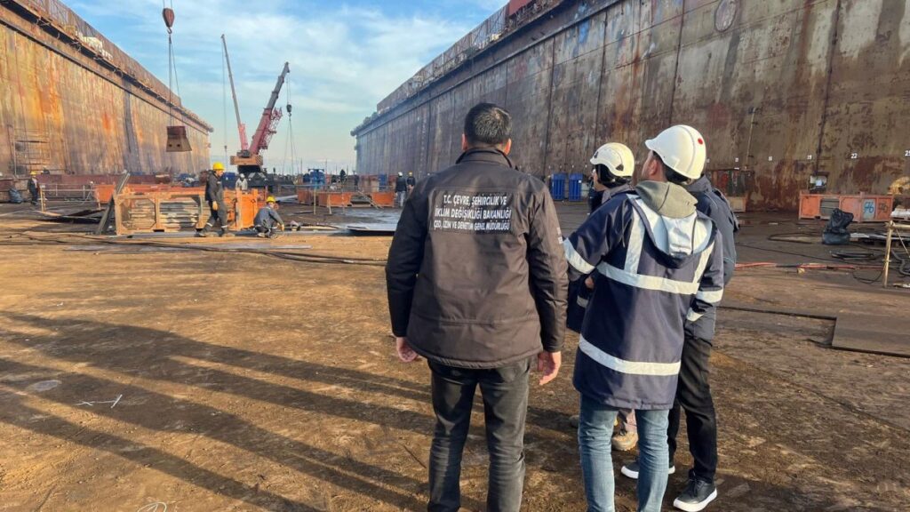 2024te cevreyi kirleten tesislere 2 milyar lirayi askin ceza KhGJnMse