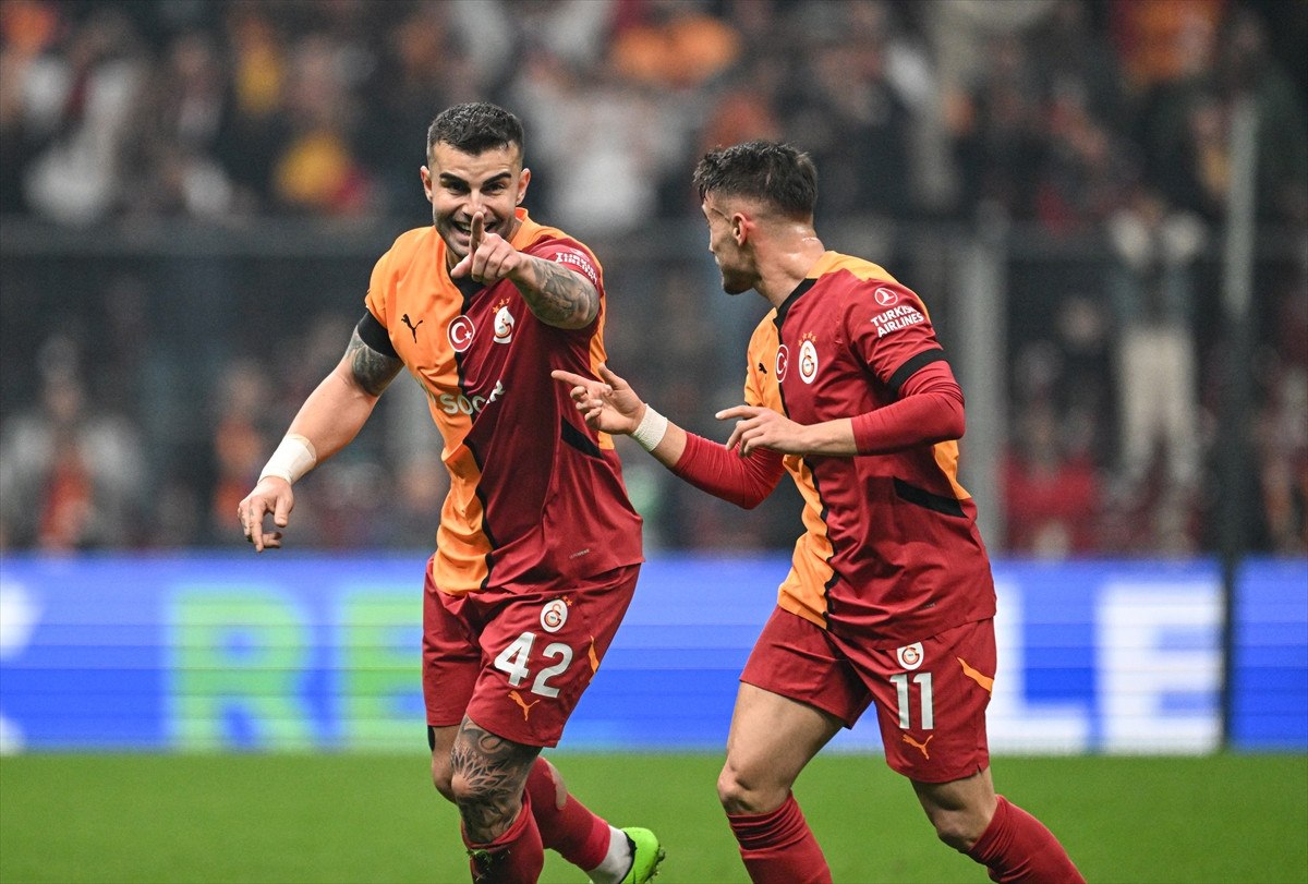 abdulkerim bardakci 4 golunu atti 0 XyYkBYlZ