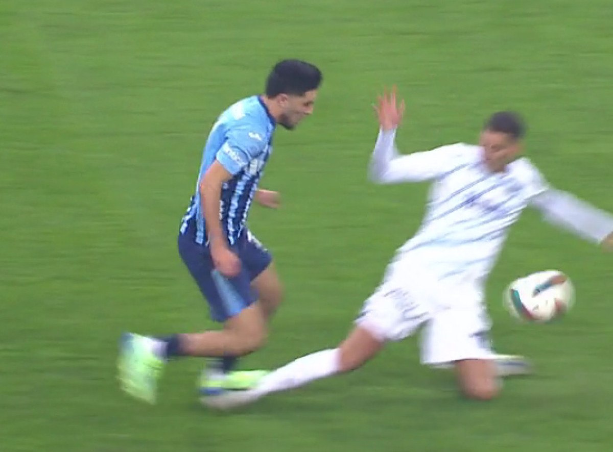 adana demirspor fenerbahce karsisinda 10 kisi kaldi 1 CPQcy3Dq