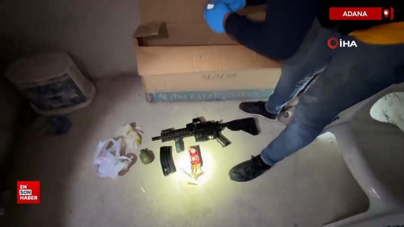 Adana'da M4 tüfek ve el bombasıyla yakalandı 1 adanada m4 tufek ve el bombasiyla yakalandi