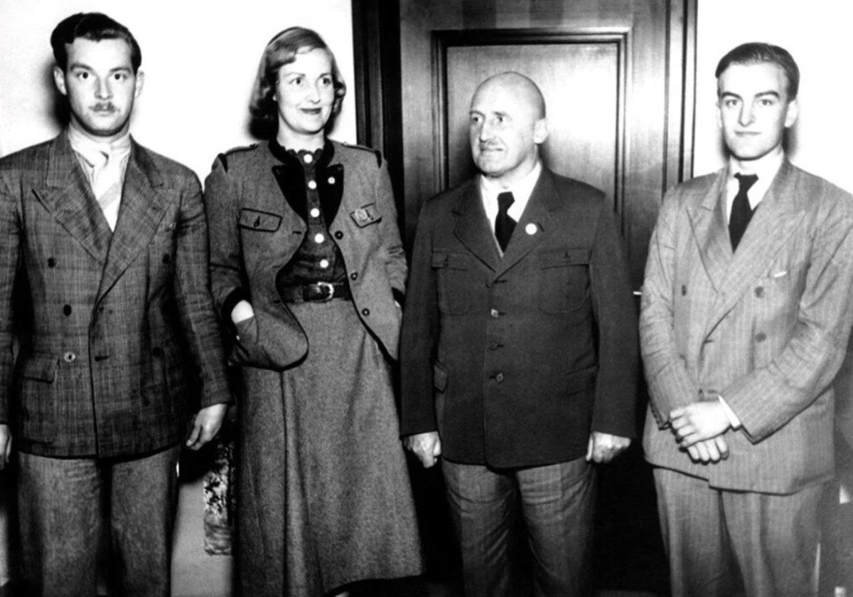 adolf hitlerin sapiginin gizli gunlugu yayinlandi fuhrer cennet gibiydi 2