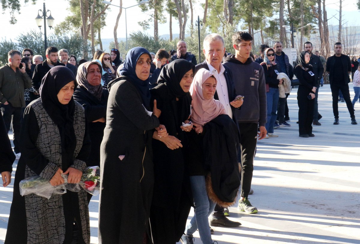 antalyada eski esinin uzerine benzin dokup atese verdigi genc kadina veda 1 pw2W4POX