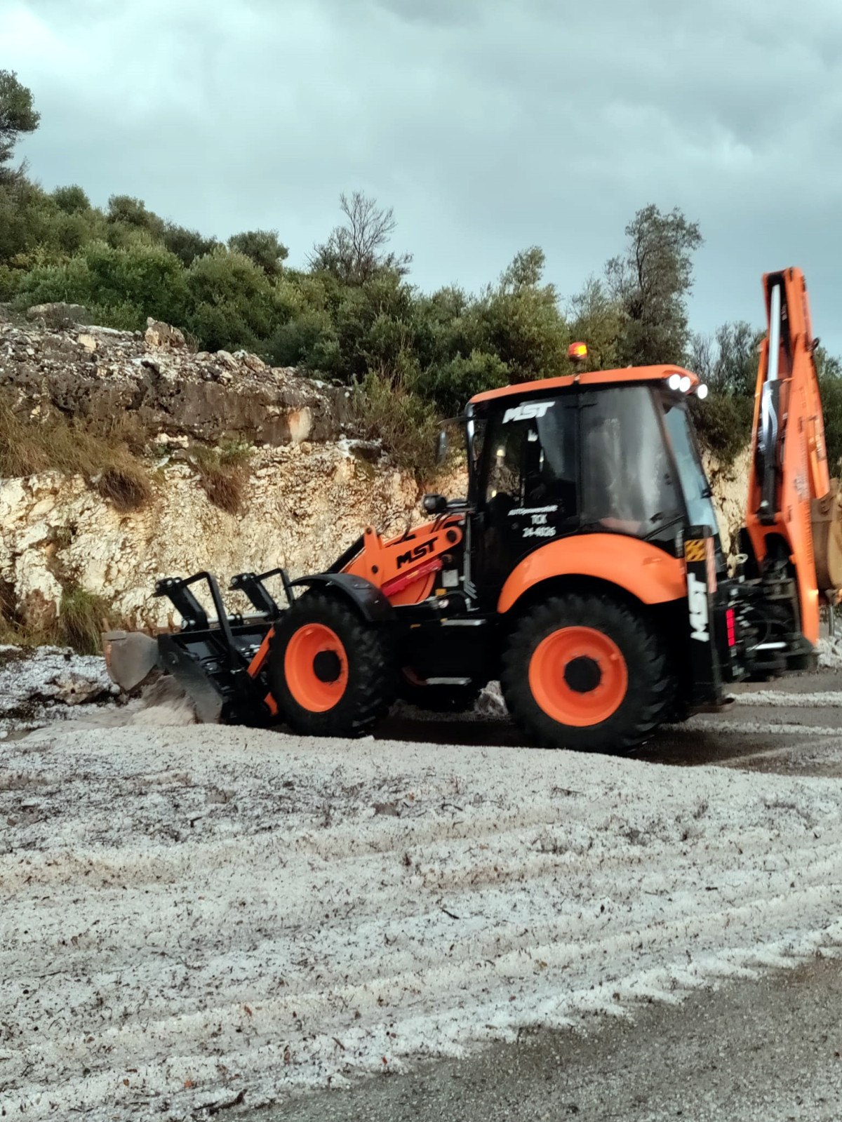 antalyada saganak ve dolu yollar gole dondu 7 bGXkAb7D