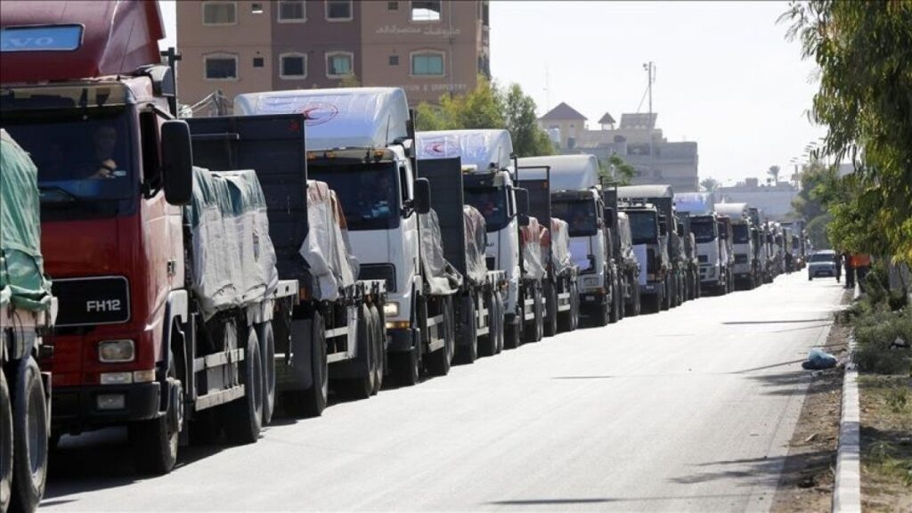 ateskesin ardindan yardim tirlari gazzeye giriyor F8kw4XRp