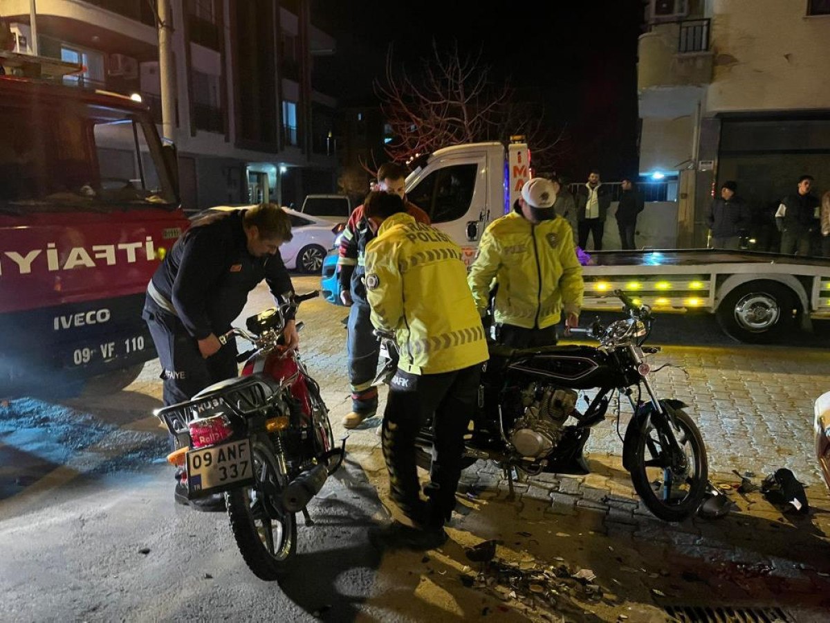 aydinda yarisan motosikletler otomobil ile kafa kafaya carpisti 3 yarali 0 lG2YZBfL