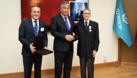 aziz sancara turk dunyasi kultur elcisi unvani takdim edildi kvbxeAYg