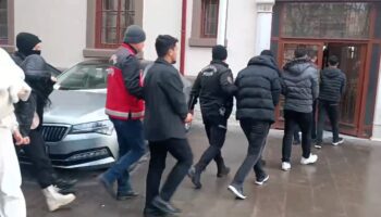 balikesirde 3 milyonluk vurgun yapan sahte ilan cetesi cokertildi lxWOJMgf