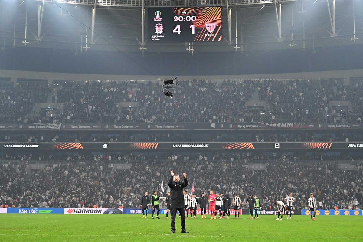 besiktas taraftari takimi yalniz birakmadi 1 eee6Iyzl