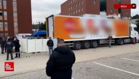 boludaki yangin faciasinda hayatini kaybedenlerin cansiz bedenleri tir dorsesinde goturuldu 1R7L7SAA