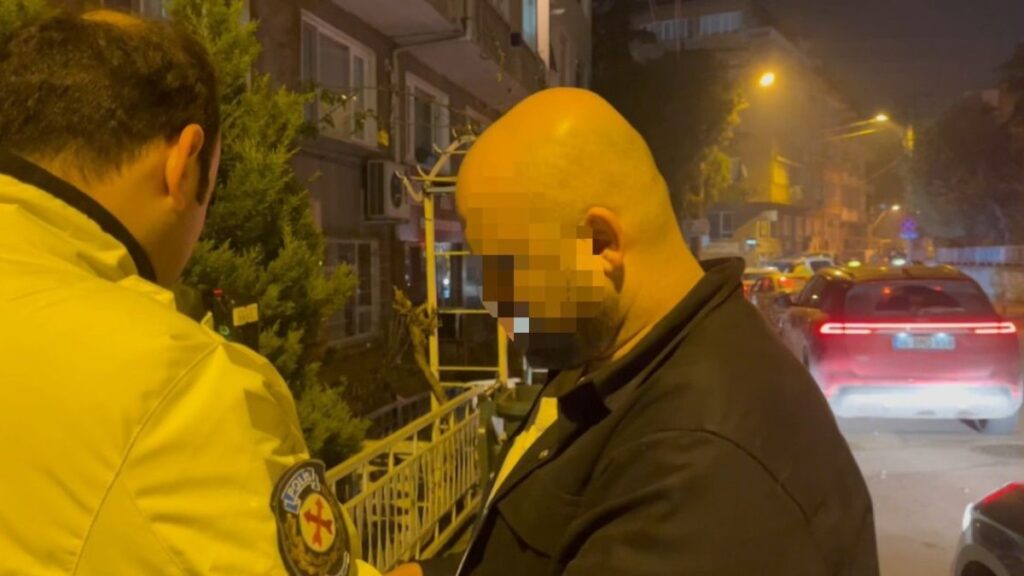 bursada alkollu surucu polisle ceza pazarligi yapti GhyafECQ