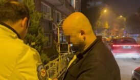bursada alkollu surucu polisle ceza pazarligi yapti GhyafECQ