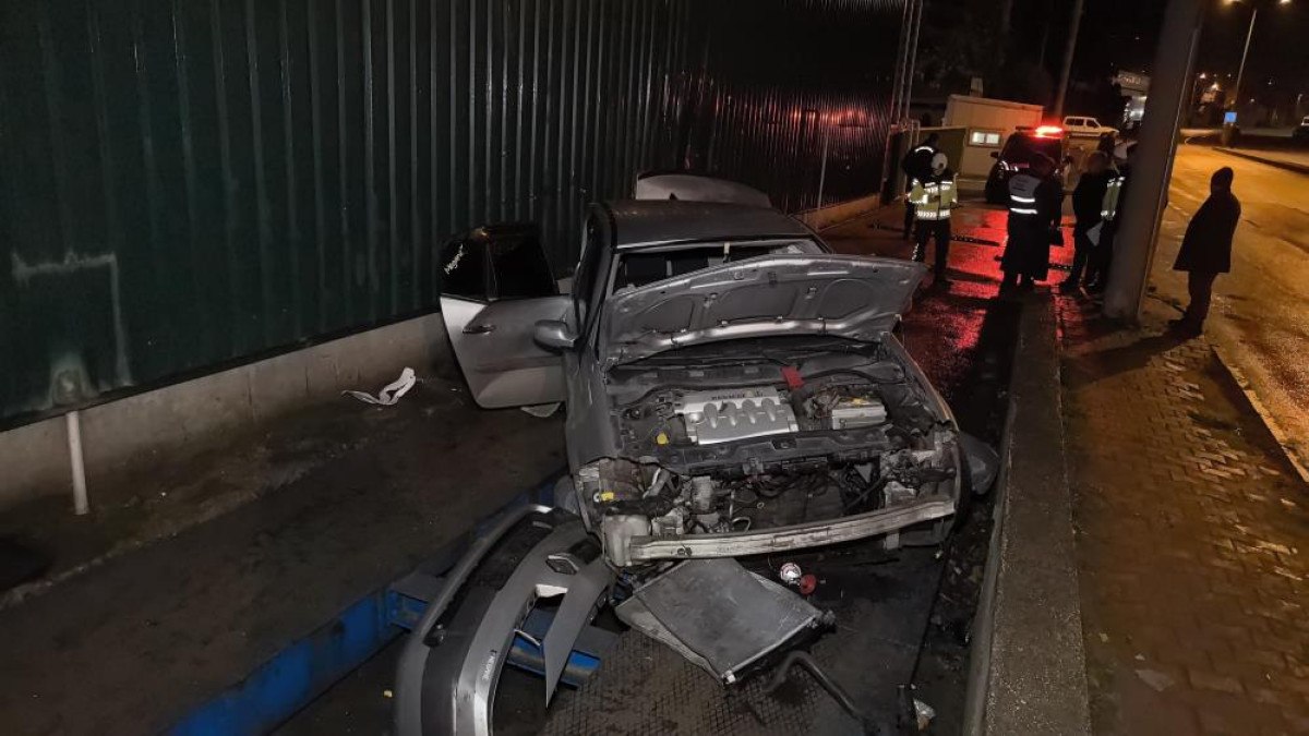 bursada bicakli kavga sonrasi kacan supheliler kaza yapti 1 olu 0 tn3B3i1f