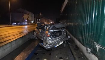 bursada bicakli kavga sonrasi kacan supheliler kaza yapti 1 olu ULTtF7aH
