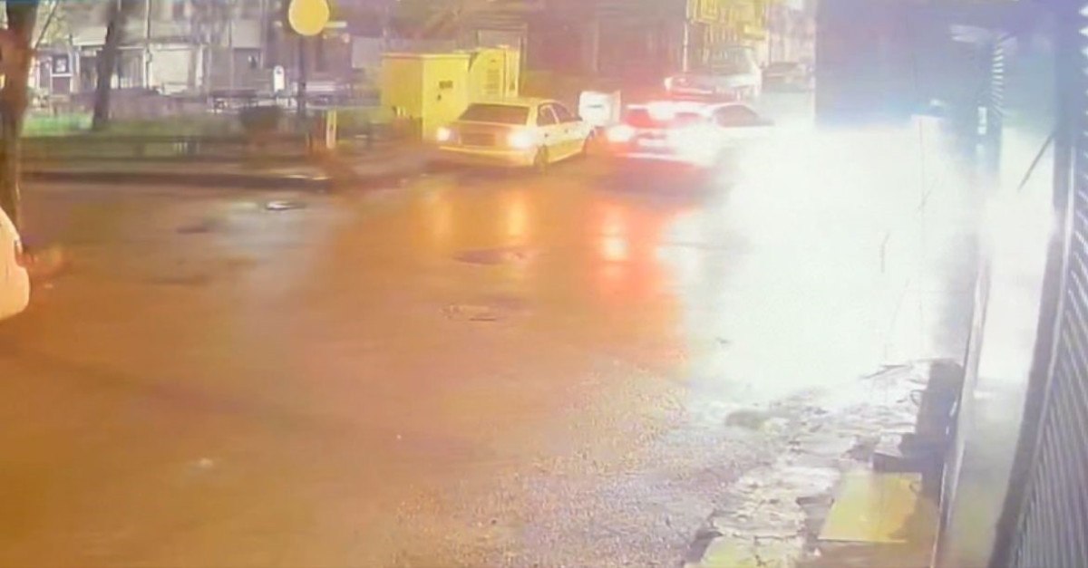 bursada denetimden kacarken kaza yapti alkolum vardi be abi 0 MvaCruD7