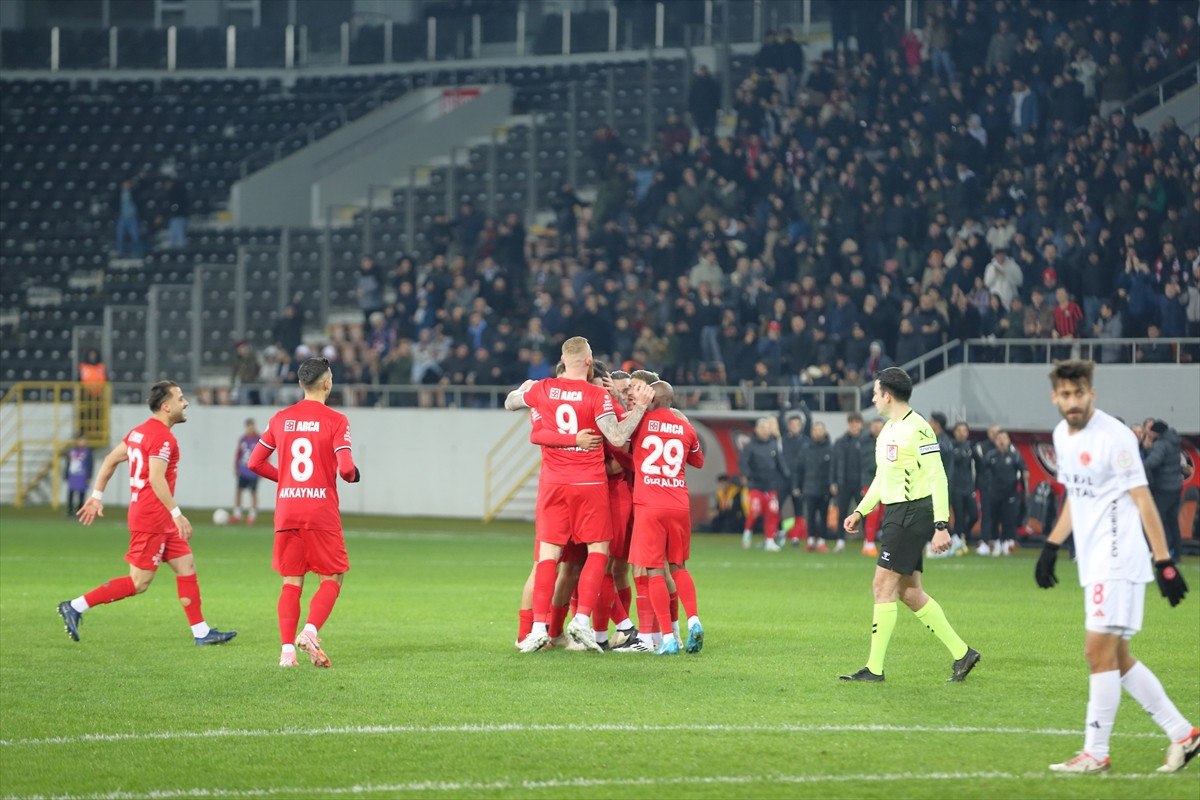 corum fk umraniyespora 3 atti 0 PdEsI9j6
