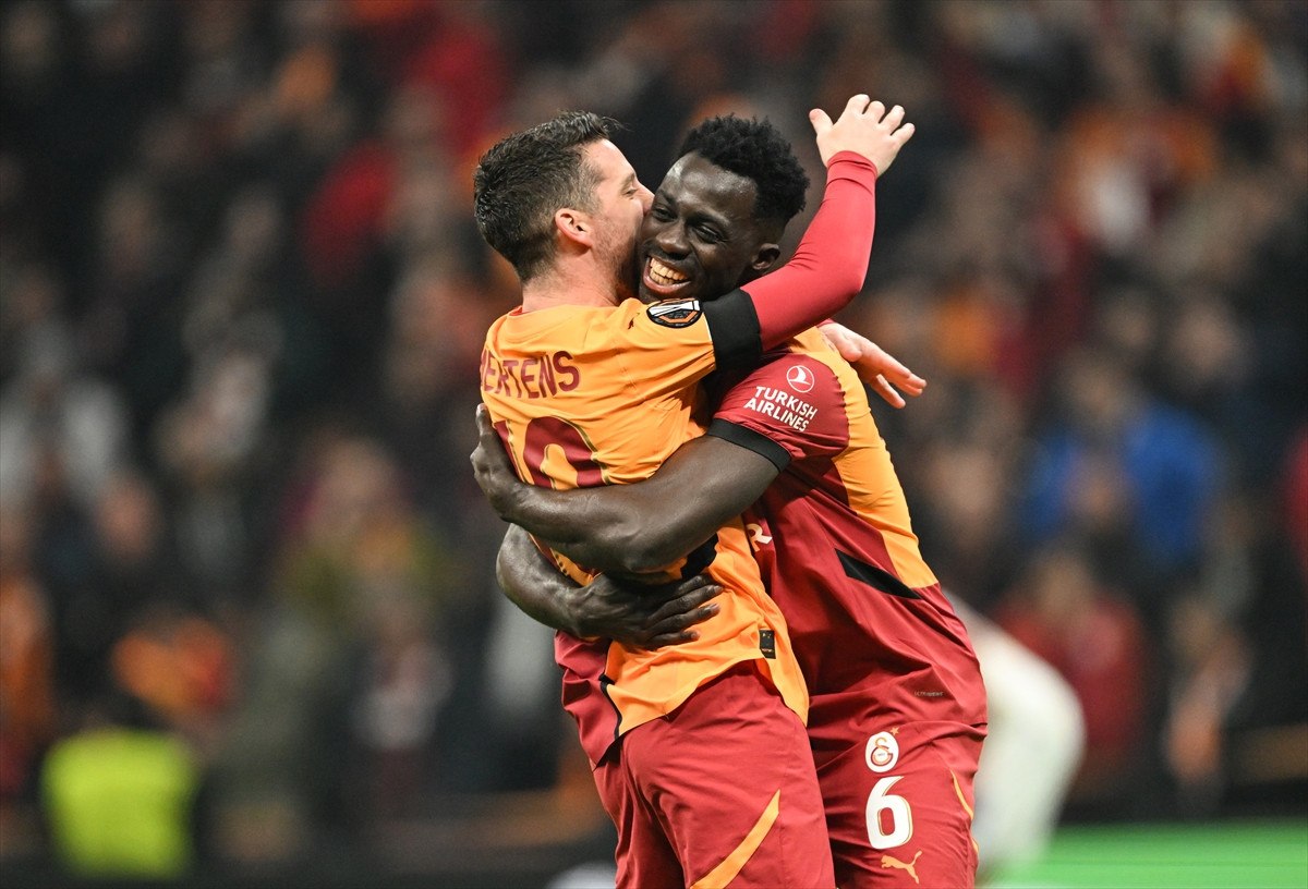 davinson sanchez 4 golunu kaydetti 0 bEKHspGW