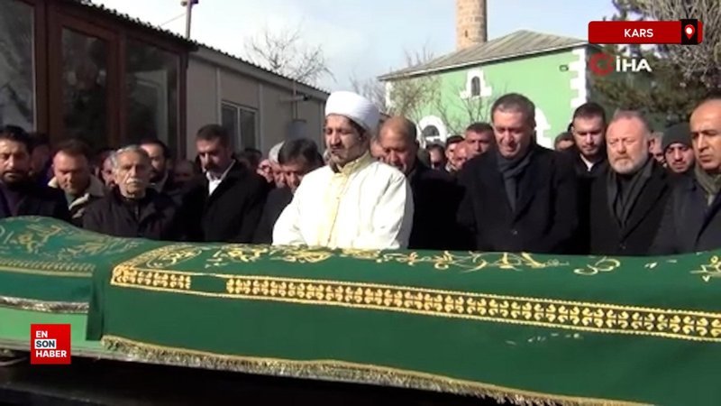 dem parti es genel baskani bakirhanin babasi topraga verildi OkcheUju