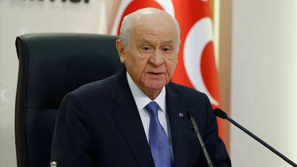 devlet bahceliden otel yangininda hayatini kaybedenler icin taziye MFDnMRC1