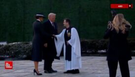 donald trump beyaz saray oncesi kiliseye gitti dq3SRjrs