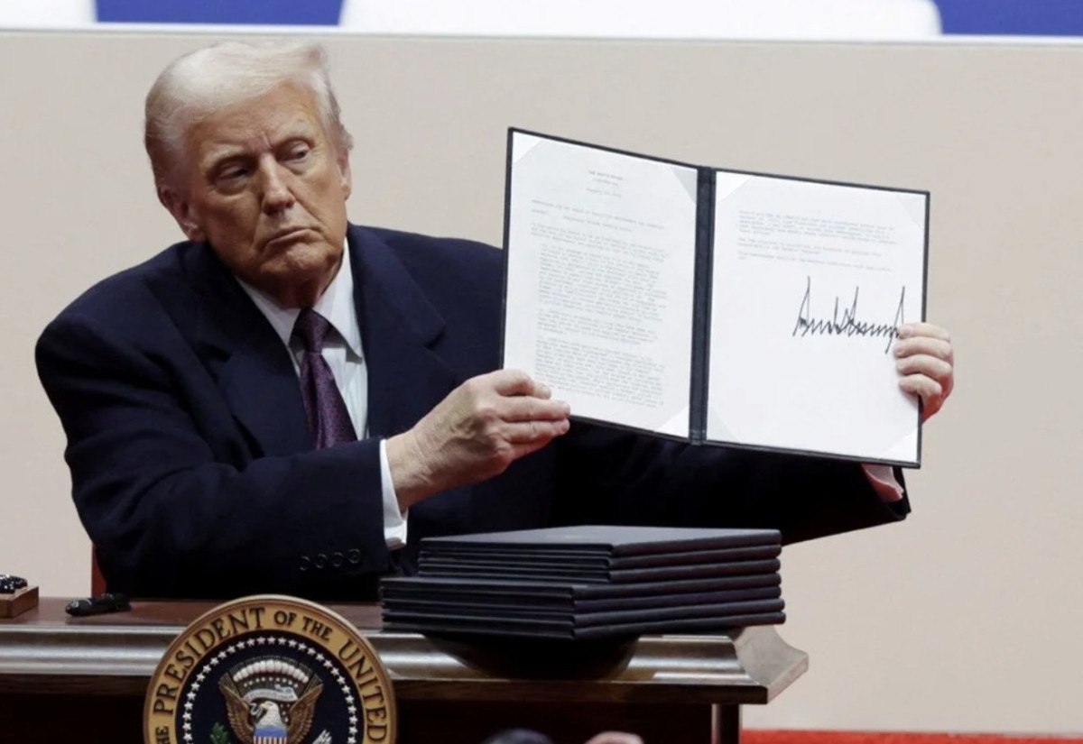 donald trump goreve hizli basladi ilk saatlerde kararname firtinasi 0 Y6QTTghw