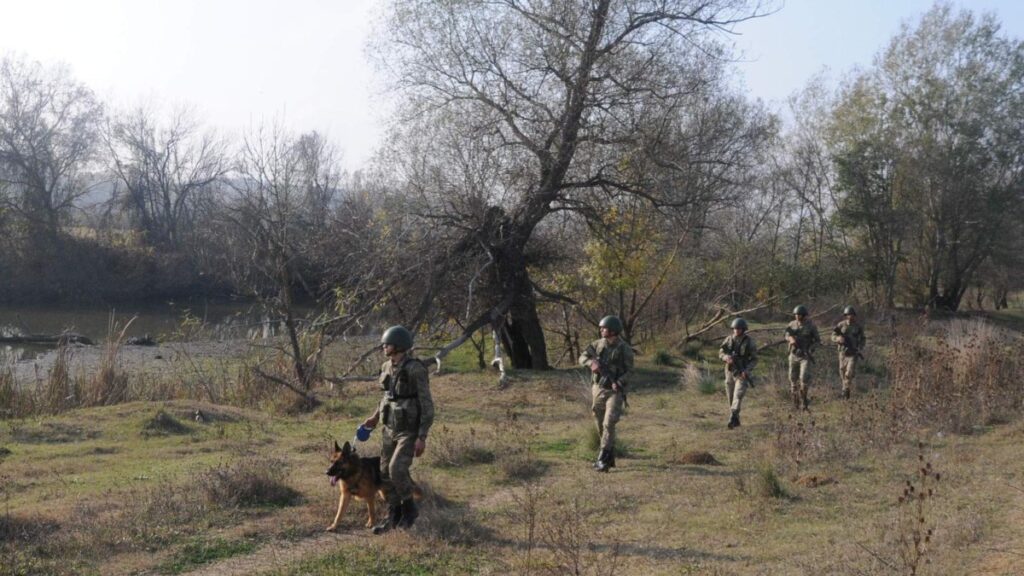 edirnede yunanistana kacarken yakalanan feto suphelileri tutuklandi G6KcONTi